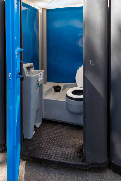 Best Portable toilet rental cost  in Emmetsburg, IA